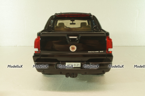Cadillac Escalade EXT Pickup 2002, black, Anson 1:18