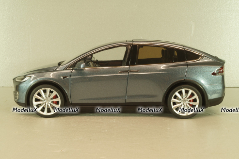 Tesla Model X 2016, light grey, LS-Collectibles 1:18