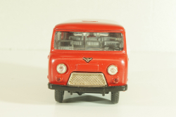 Уаз-452В, глухой, красный, Тантал/Радон 1:43