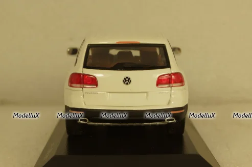 Volkswagen Touareg V10 TDI 2003 white, 400052001, Minichamps 1:43