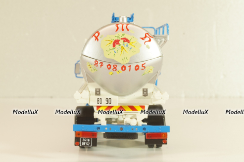 Berliet 20 K Minotier "Moulin Gangloff" 1969, white/silver, Hachette 1:43