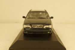 Volvo V70 1991, green, Minichamps 1:43