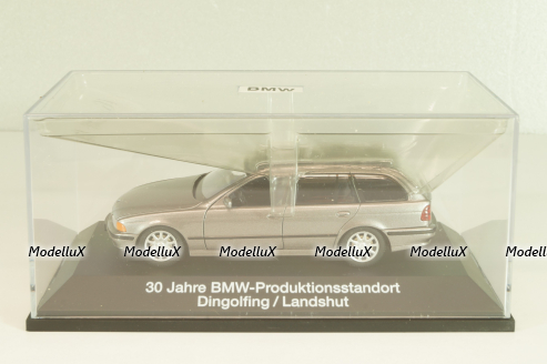 BMW 528i touring (E39) 1995 grey, Schuco 1:43