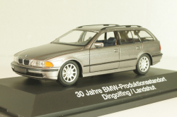 BMW 528i touring (E39) 1995 grey, Schuco 1:43