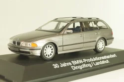 BMW 528i touring (E39) 1995 grey, Schuco 1:43