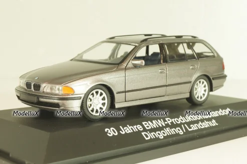 BMW 528i touring (E39) 1995 grey, Schuco 1:43