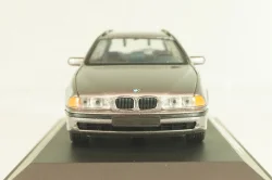 BMW 528i touring (E39) 1995 grey, Schuco 1:43