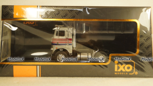 Freightliner COE Silver, TR084, IXO 1:43