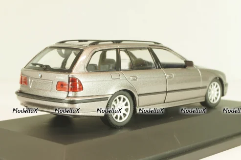 BMW 528i touring (E39) 1995 grey, Schuco 1:43