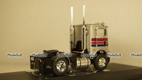 Freightliner COE Silver, TR084, IXO 1:43