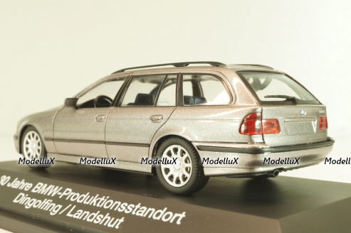 BMW 528i touring (E39) 1995 grey, Schuco 1:43