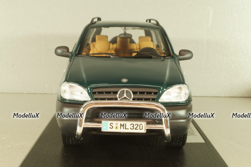 Mercedes-Benz ML 320 (W163) green, B66005217, Maisto 1:18