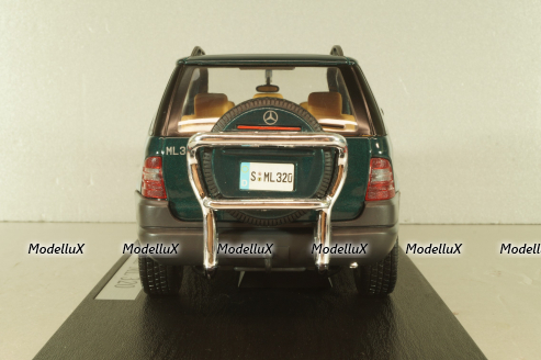 Mercedes-Benz ML 320 (W163) green, B66005217, Maisto 1:18