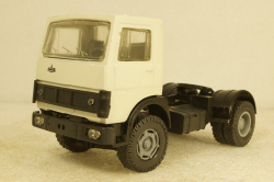 Маз-5357 тягач, Modus 90 1:43