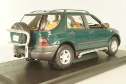 Mercedes-Benz ML 320 (W163) green, B66005217, Maisto 1:18