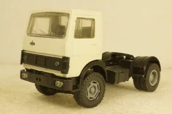Маз-5357 тягач, Modus 90 1:43
