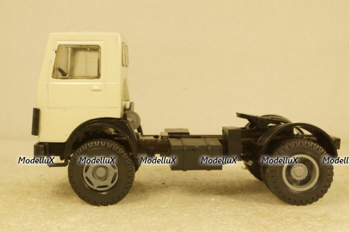 Маз-5357 тягач, Modus 90 1:43