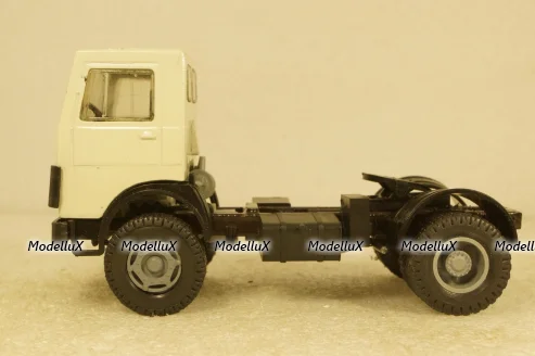 Маз-5357 тягач, Modus 90 1:43