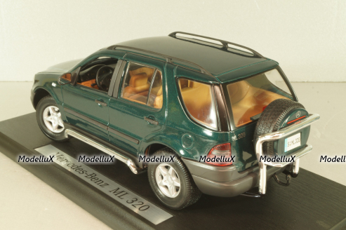 Mercedes-Benz ML 320 (W163) green, B66005217, Maisto 1:18