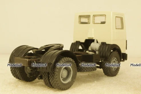 Маз-5357 тягач, Modus 90 1:43