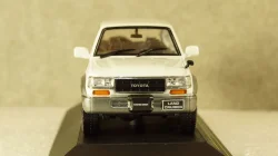 Land Rover Defender 90 - 2015, Silver, ALM810202, Almost Real 1:18