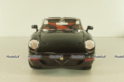 Alfa Romeo Spyder 1993, black, 330400, Universal Hobbies 1:18