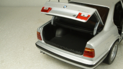 BMW 535I (E34) 1988 silver, 100024005 Minichamps, 1:18