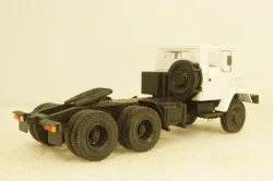 КРАЗ-64431 6х4 Тягач  белый, Херсон Моделс 1:43
