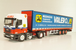 Iveco EuroStar tractor with semi trailer "Valero" 1998, red/white/blue, Camiones Españoles Nº 17, Salvat 1:43