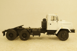 КРАЗ-64431 6х4 Тягач  белый, Херсон Моделс 1:43