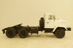 КРАЗ-64431 6х4 Тягач  белый, Херсон Моделс 1:43