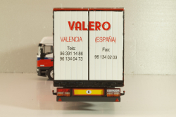 Iveco EuroStar tractor with semi trailer "Valero" 1998, red/white/blue, Camiones Españoles Nº 17, Salvat 1:43