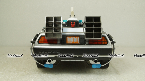 DeLorean DMC-12  Back to the Future II  Time Machine, Hot Wheels Elite 1:18