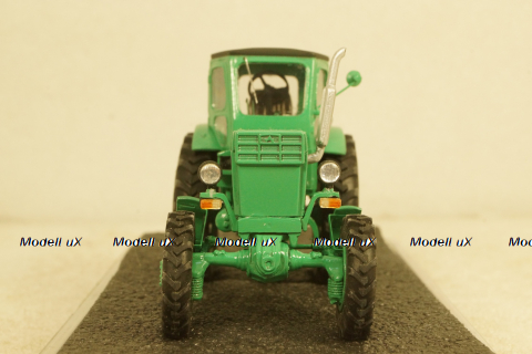 Трактор ЛТЗ Т-40М 1961, зеленый, Бригадир 1:43