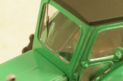 Трактор ЛТЗ Т-40М 1961, зеленый, Бригадир 1:43