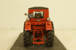 Трактор ЛТЗ Т-40, красный, Бригадир 1:43