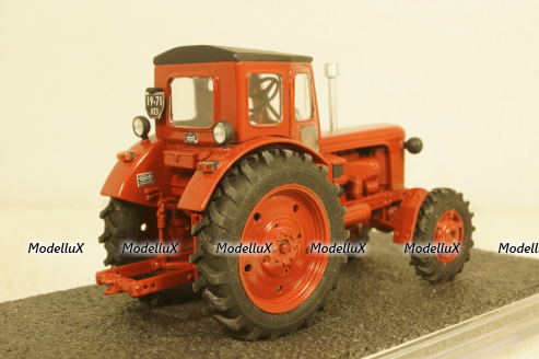 Трактор ЛТЗ Т-40, красный, Бригадир 1:43