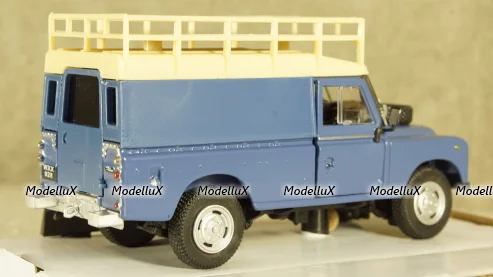 DeLorean DMC-12 1981, SunStar 1:18