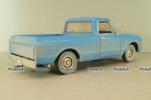 Chevrolet C-10 1971 from movie The Texas Chainsaw Massacre, blue, HWY-18014, Highway61 1:18
