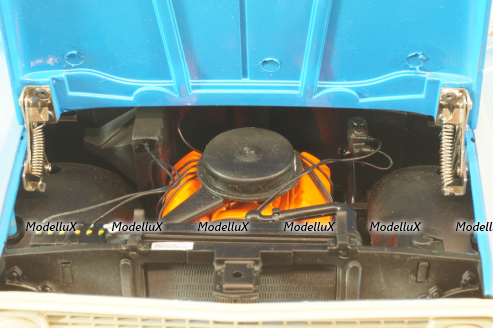 Chevrolet C-10 1971 from movie The Texas Chainsaw Massacre, blue, HWY-18014, Highway61 1:18
