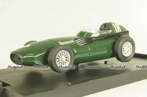 Vanwall F1 #18 British GP 1957, S.Moss, green, R98, Brumm 1:43