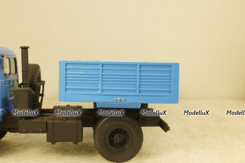 Полуприцеп МАЗ-9380-20, Viko models 1:43