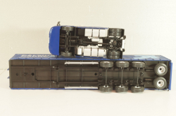 DAF XG tractor with semi trailer "Calsina Carre" 2022, blue/white, Camiones Españoles Nº 10, Salvat 1:43