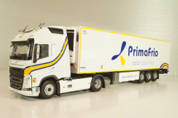 VOLVO FH tractor with semi trailer "Prima Frio" 2020, white, Camiones Españoles Nº 15, Salvat 1:43