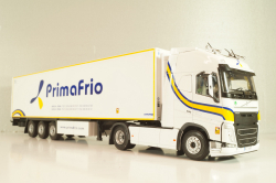 VOLVO FH tractor with semi trailer "Prima Frio" 2020, white, Camiones Españoles Nº 15, Salvat 1:43