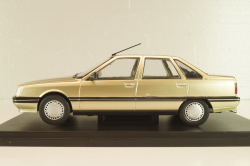 Renault 21 1986, gold, WB124254, WhiteBox 1:24 Уценка!