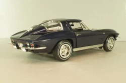 Chevrolet Corvette (C2) Stingray 1963, blue, ERTL 1:18
