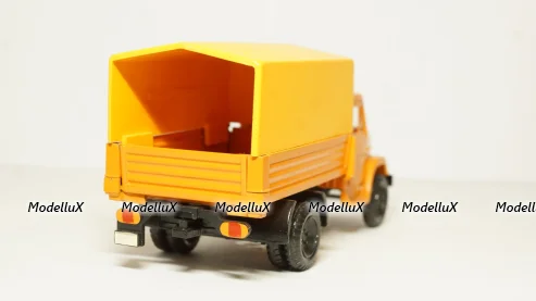 К-701 Кировец, з-д Двигатель 1:43