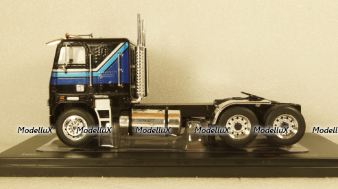 Freightliner FLA black/decor 1993, TR095, IXO 1:43