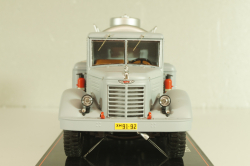 ТЗА-8-200 Аэрофлот, топливозаправочный автомобиль на шасси Яаз-200, завода "Красный молот" серый/серебристый, TR4833, TruckTyr 1:43